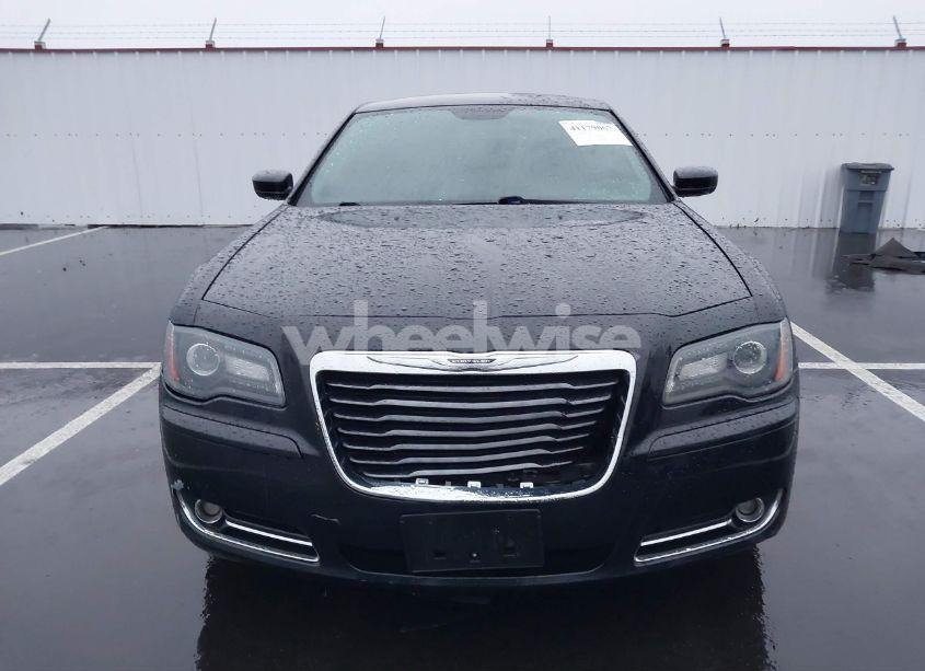 Photo 13 of 2014 Chrysler 300 300S (VIN 2C3CCABG1EH207900)