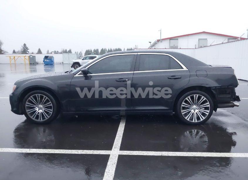 Photo 15 of 2014 Chrysler 300 300S (VIN 2C3CCABG1EH207900)