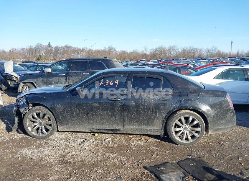 Photo 14 of 2014 Chrysler 300 300S (VIN 2C3CCABG1EH222249)