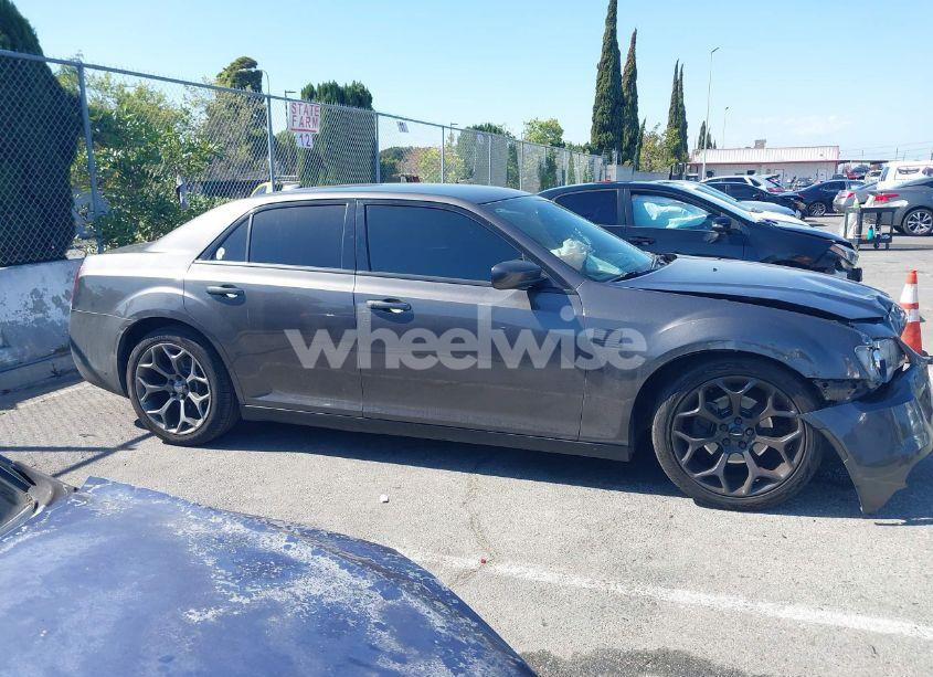 Photo 13 of 2015 Chrysler 300 300S (VIN 2C3CCABG1FH755655)