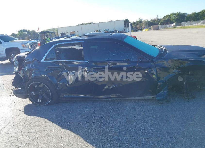 Photo 13 of 2015 Chrysler 300 (VIN 2C3CCABG1FH792740)