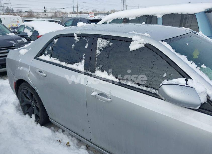 Photo 13 of 2021 Chrysler 300 300S (VIN 2C3CCABG1MH634265)