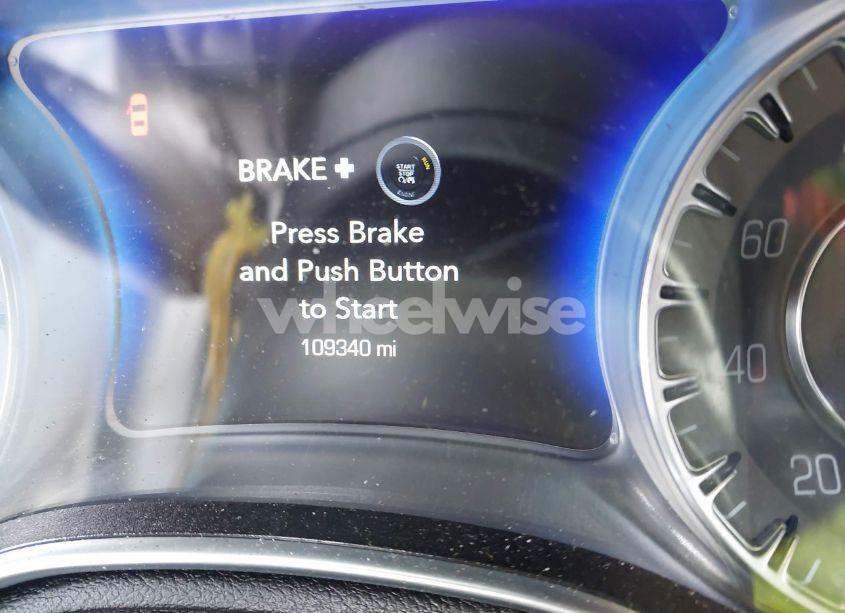 Photo 15 of 2021 Chrysler 300 300S (VIN 2C3CCABG1MH634265)