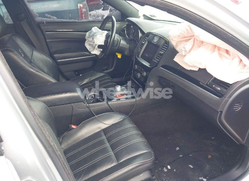 Photo 5 of 2021 Chrysler 300 300S (VIN 2C3CCABG1MH634265)