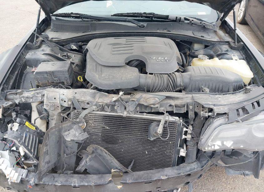 Photo 10 of 2012 Chrysler 300 S V6 (VIN 2C3CCABG2CH213735)