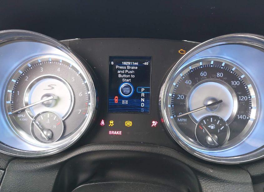 Photo 7 of 2012 Chrysler 300 S V6 (VIN 2C3CCABG2CH213735)