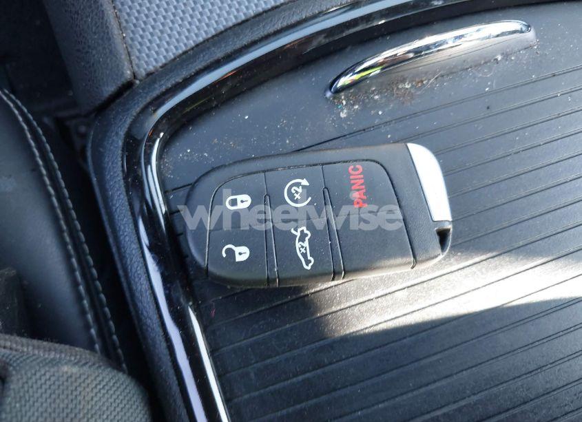 Photo 11 of 2013 Chrysler 300 300S (VIN 2C3CCABG2DH504088)