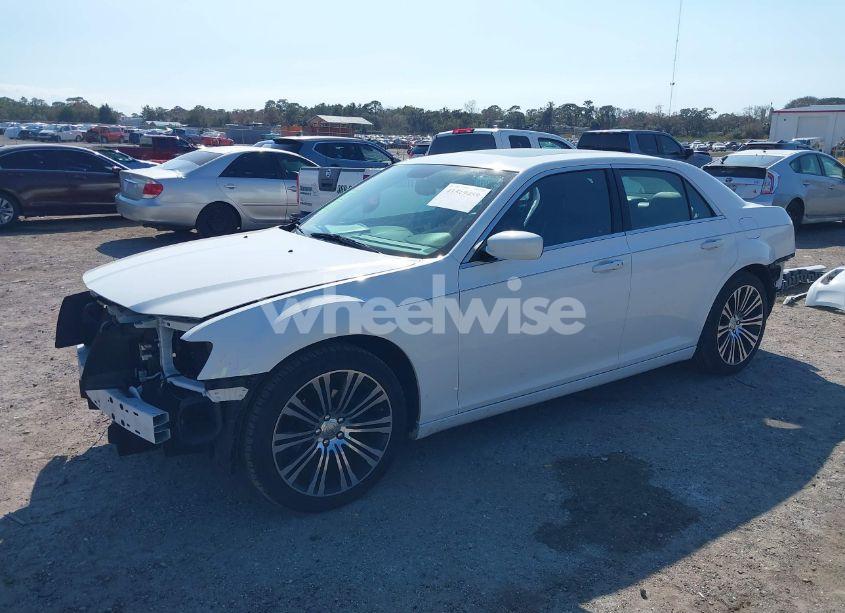 Photo 2 of 2013 Chrysler 300 300S (VIN 2C3CCABG2DH504088)