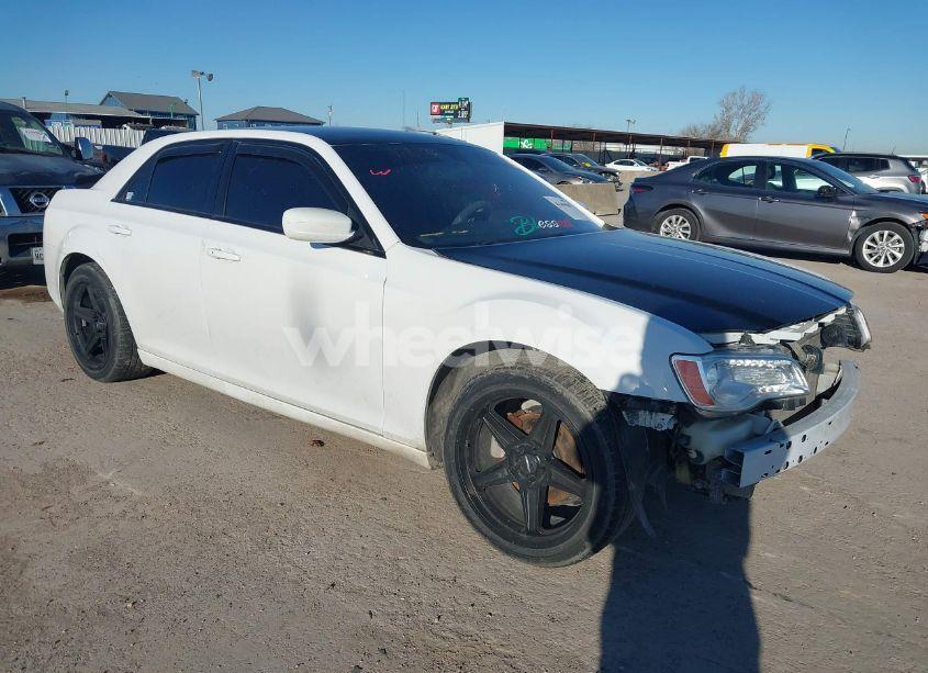 2014 Chrysler 300 300S (VIN 2C3CCABG2EH357014) main photo