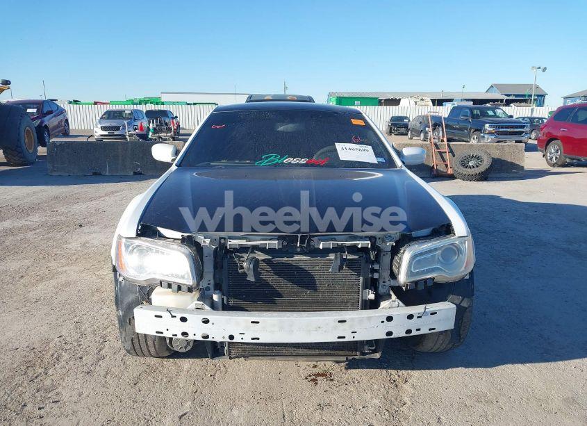 Photo 12 of 2014 Chrysler 300 300S (VIN 2C3CCABG2EH357014)