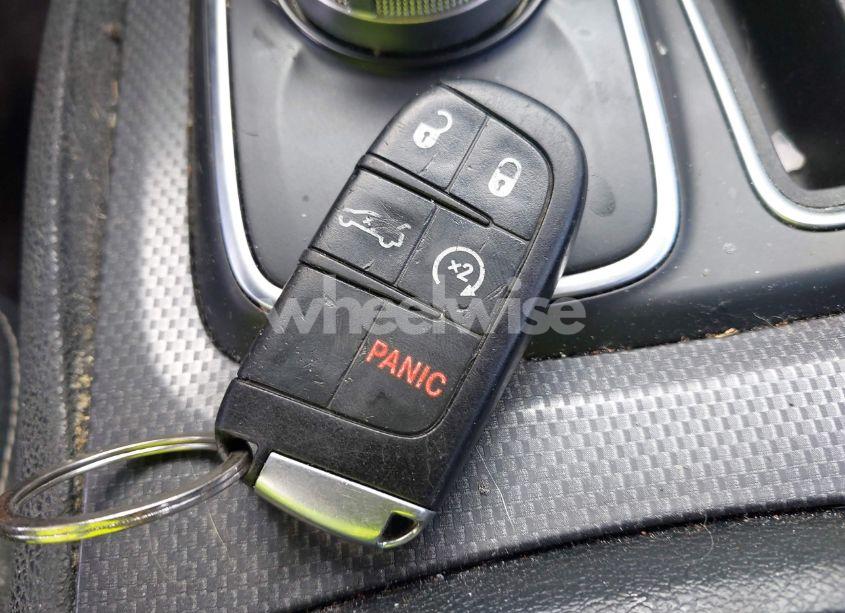 Photo 11 of 2015 Chrysler 300 300S (VIN 2C3CCABG2FH802837)