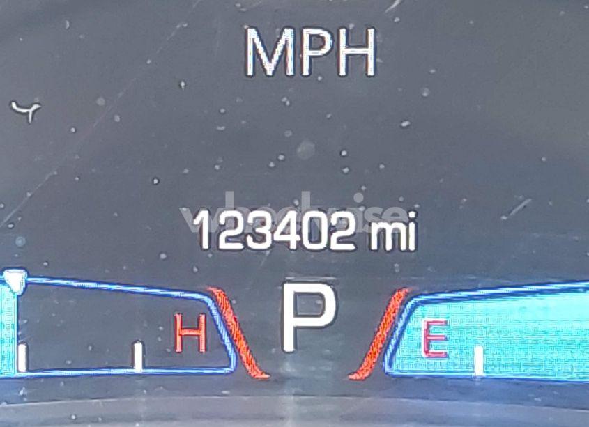 Photo 15 of 2015 Chrysler 300 300S (VIN 2C3CCABG2FH802837)