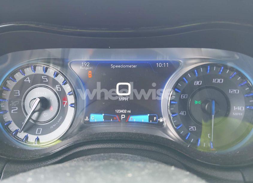 Photo 7 of 2015 Chrysler 300 300S (VIN 2C3CCABG2FH802837)