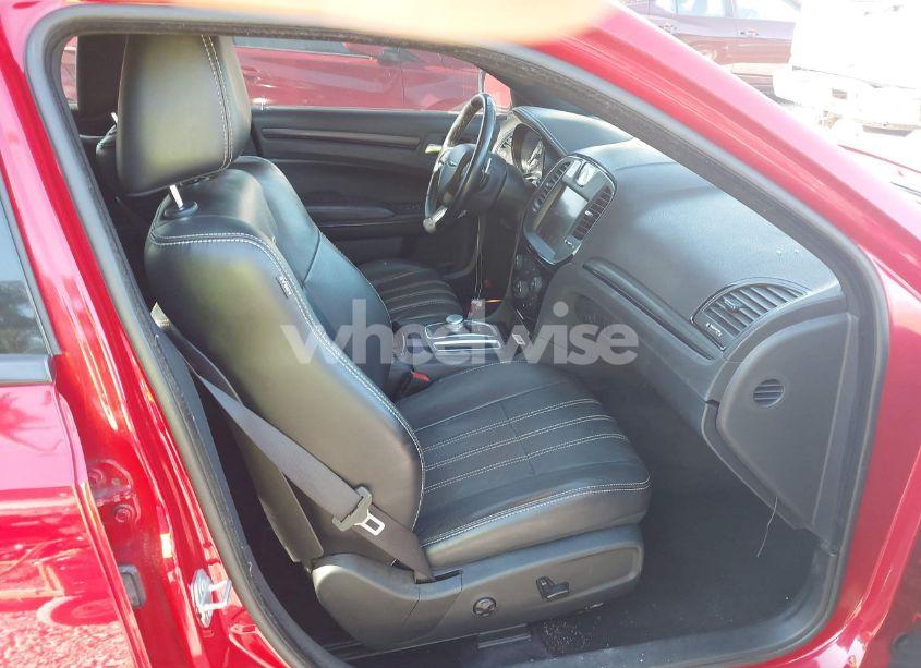 Photo 5 of 2015 Chrysler 300 (VIN 2C3CCABG2FH853562)