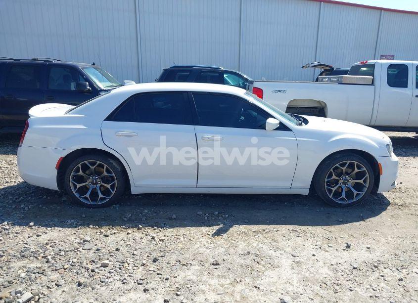 Photo 13 of 2015 Chrysler 300 300S (VIN 2C3CCABG2FH876064)