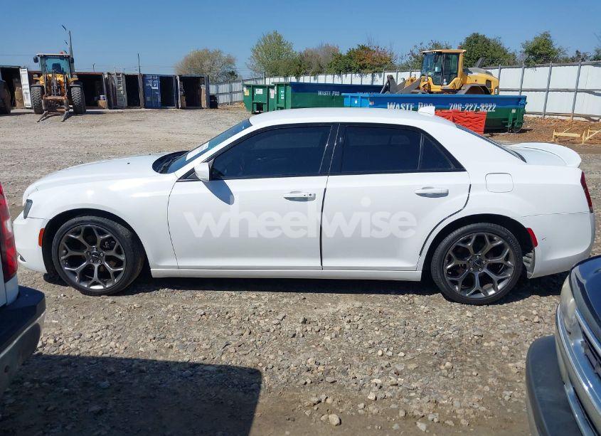 Photo 14 of 2015 Chrysler 300 300S (VIN 2C3CCABG2FH876064)