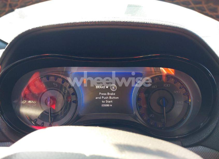 Photo 7 of 2015 Chrysler 300 300S (VIN 2C3CCABG2FH876064)