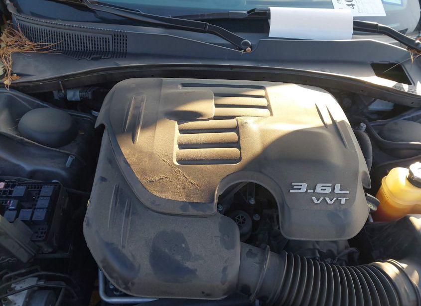 Photo 10 of 2021 Chrysler 300 (VIN 2C3CCABG2MH506990)