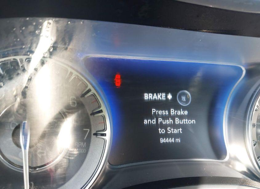 Photo 15 of 2021 Chrysler 300 (VIN 2C3CCABG2MH506990)