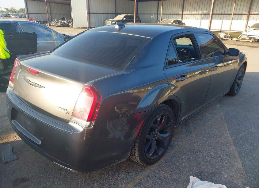 Photo 4 of 2021 Chrysler 300 (VIN 2C3CCABG2MH506990)