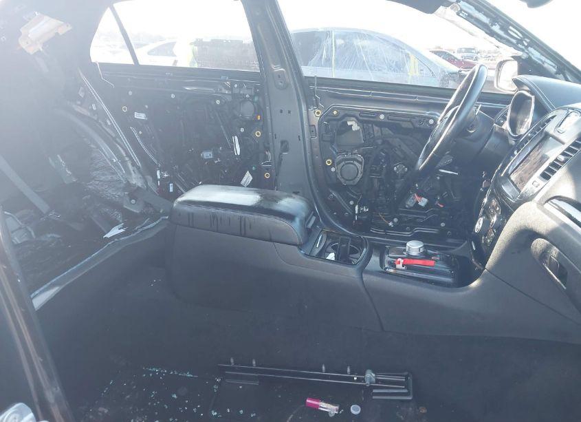 Photo 5 of 2021 Chrysler 300 (VIN 2C3CCABG2MH506990)