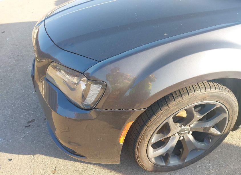 Photo 6 of 2021 Chrysler 300 (VIN 2C3CCABG2MH506990)