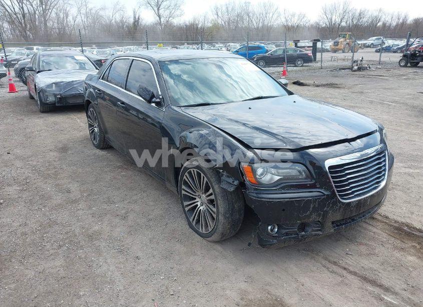2012 Chrysler 300 S V6 (VIN 2C3CCABG3CH256917) main photo