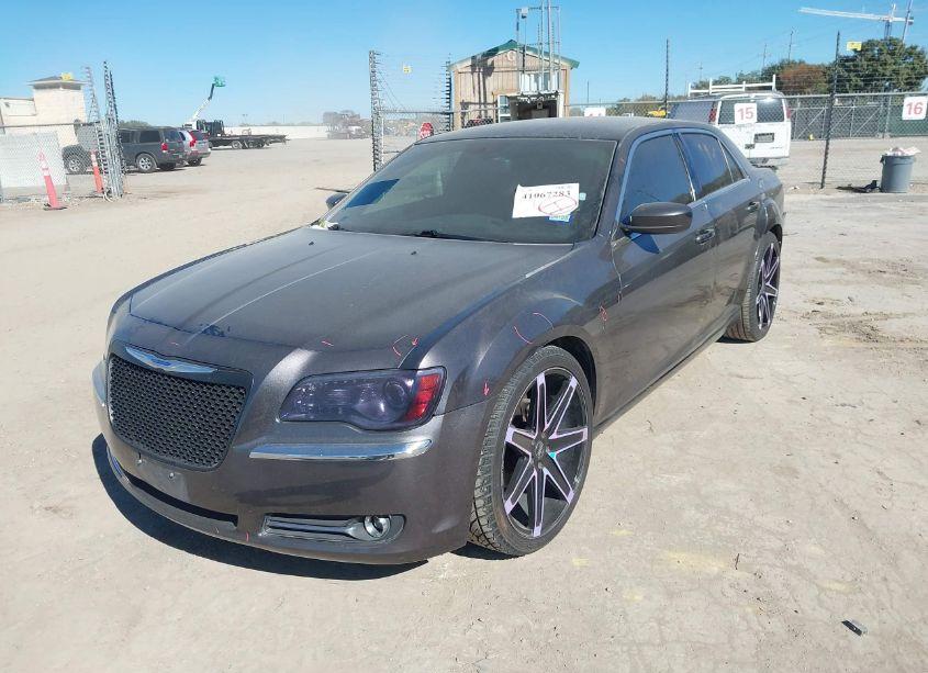 Photo 2 of 2014 Chrysler 300 300S (VIN 2C3CCABG3EH202827)