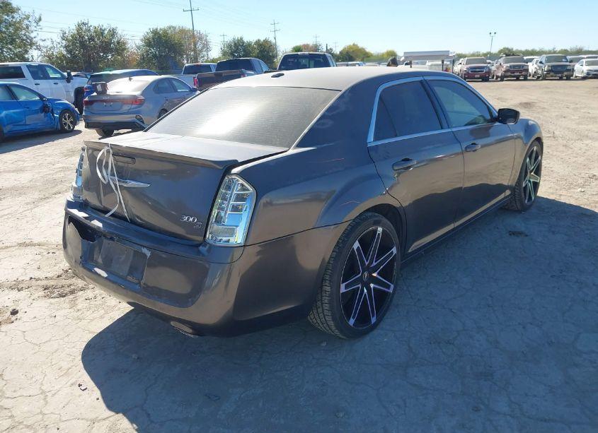 Photo 4 of 2014 Chrysler 300 300S (VIN 2C3CCABG3EH202827)