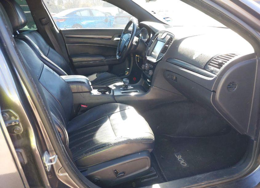 Photo 5 of 2014 Chrysler 300 300S (VIN 2C3CCABG3EH202827)