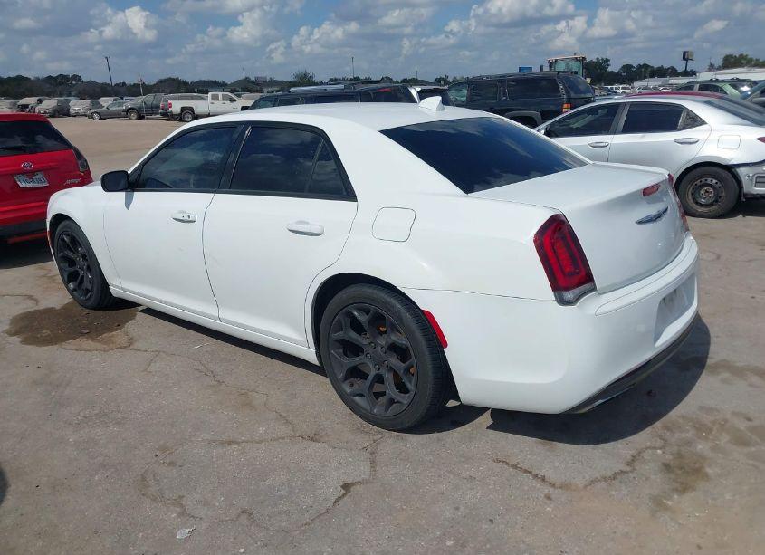 Photo 3 of 2015 Chrysler 300 (VIN 2C3CCABG3FH842070)