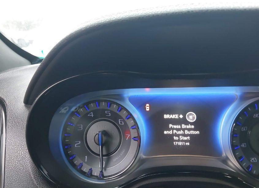 Photo 7 of 2015 Chrysler 300 (VIN 2C3CCABG3FH842070)