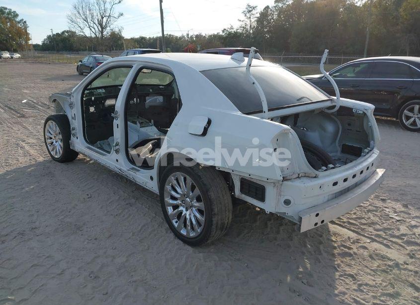 Photo 3 of 2020 Chrysler 300 300S (VIN 2C3CCABG3LH120299)