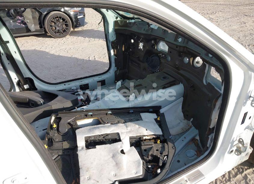 Photo 5 of 2020 Chrysler 300 300S (VIN 2C3CCABG3LH120299)