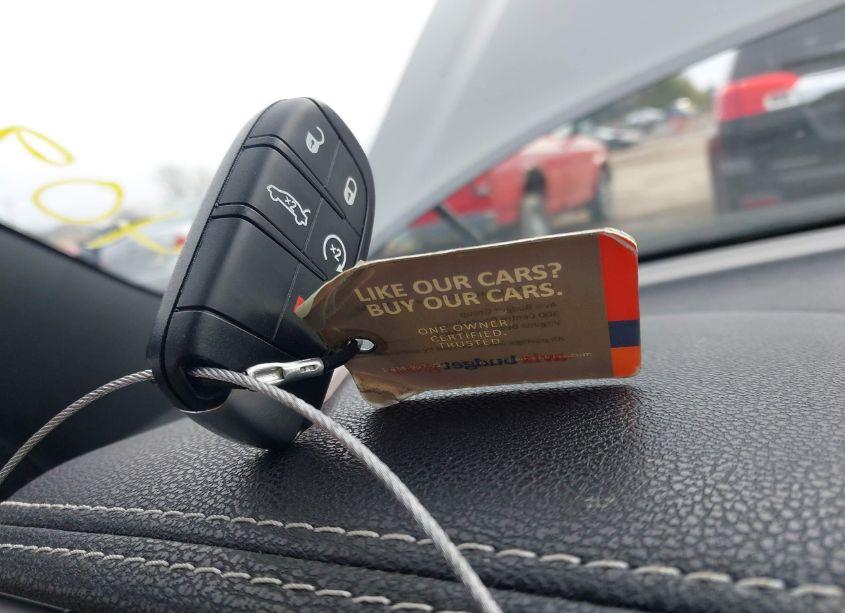 Photo 11 of 2023 Chrysler 300 300S (VIN 2C3CCABG3PH609856)