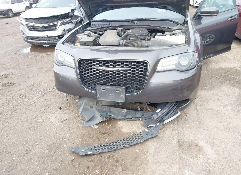 Photo 6 of 2023 Chrysler 300 300S (VIN 2C3CCABG3PH609856)