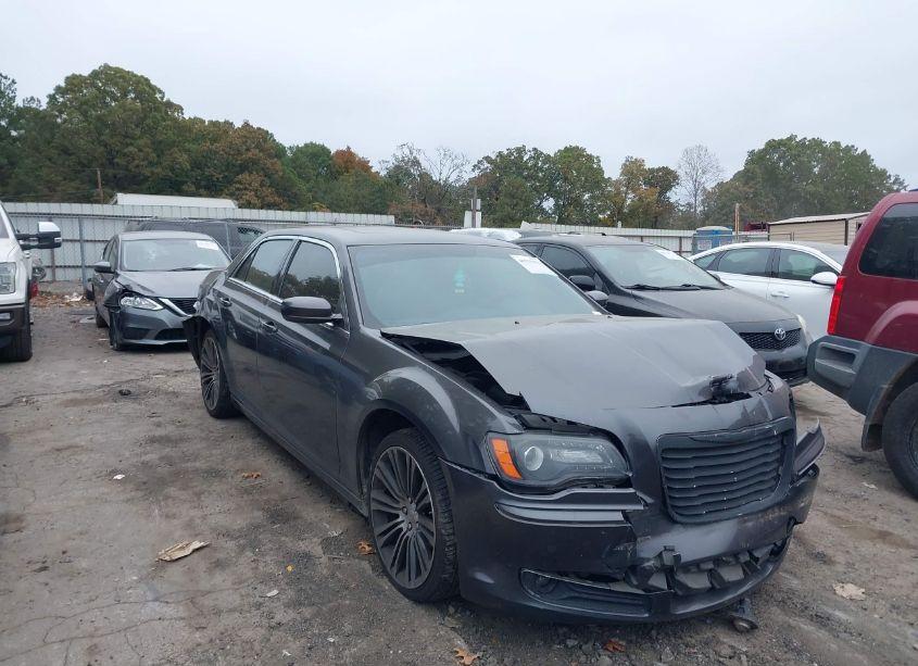 2013 Chrysler 300 300S (VIN 2C3CCABG4DH735784) main photo