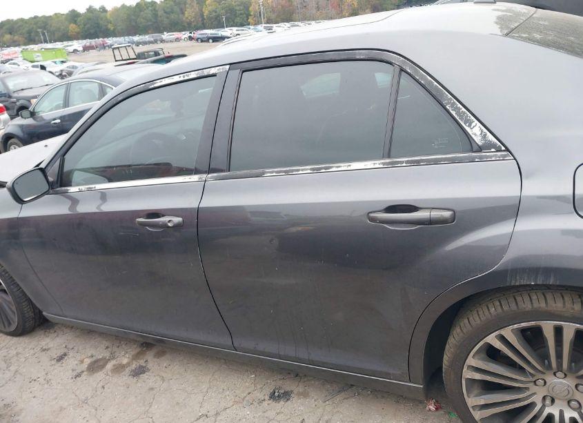Photo 14 of 2013 Chrysler 300 300S (VIN 2C3CCABG4DH735784)
