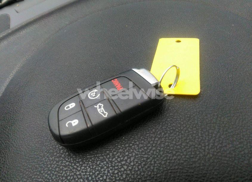 Photo 11 of 2014 Chrysler 300 300S (VIN 2C3CCABG4EH346130)