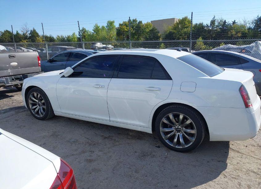 Photo 14 of 2014 Chrysler 300 300S (VIN 2C3CCABG4EH365468)