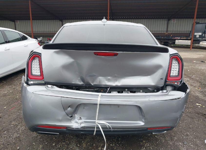 Photo 16 of 2015 Chrysler 300 300S (VIN 2C3CCABG4FH807764)