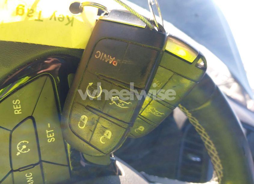 Photo 11 of 2015 Chrysler 300 300S (VIN 2C3CCABG4FH830672)