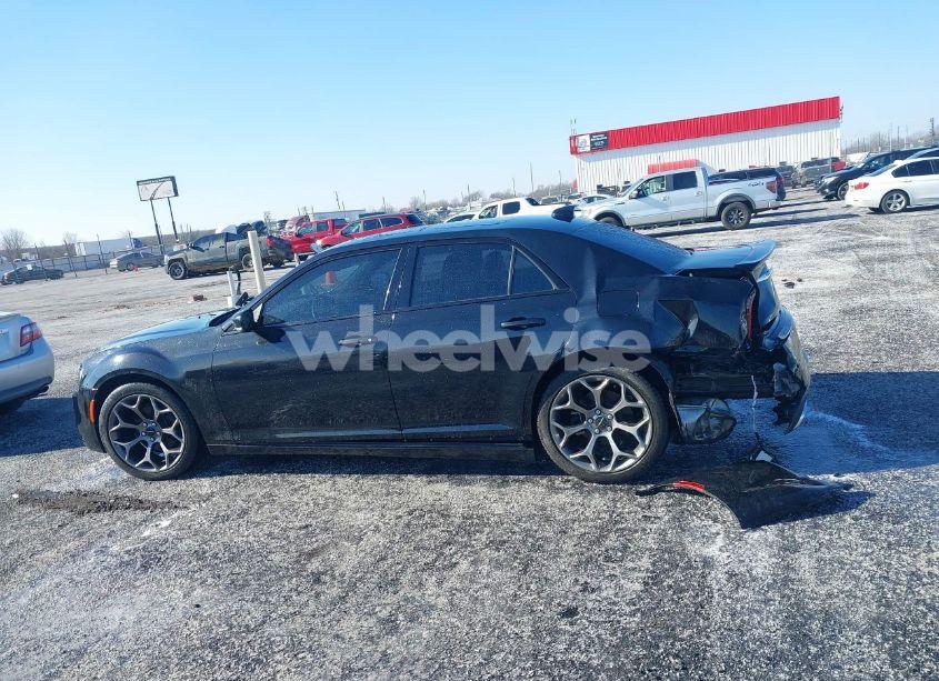 Photo 14 of 2015 Chrysler 300 300S (VIN 2C3CCABG4FH830672)