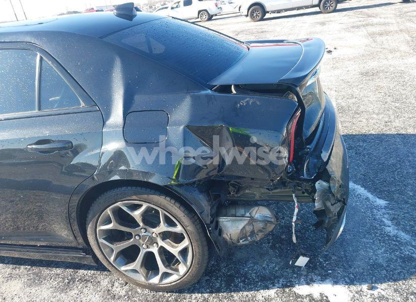 Photo 17 of 2015 Chrysler 300 300S (VIN 2C3CCABG4FH830672)