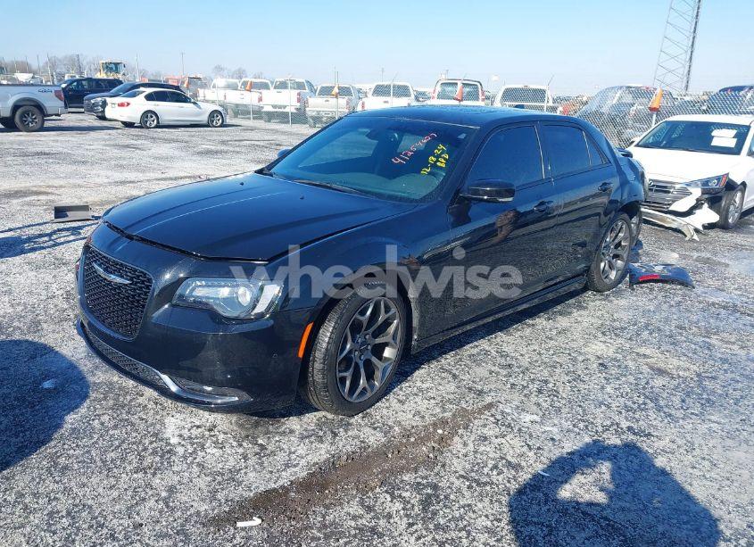 Photo 2 of 2015 Chrysler 300 300S (VIN 2C3CCABG4FH830672)
