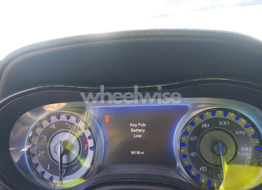 Photo 7 of 2015 Chrysler 300 300S (VIN 2C3CCABG4FH830672)