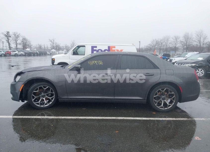 Photo 14 of 2016 Chrysler 300 300S (VIN 2C3CCABG4GH167704)