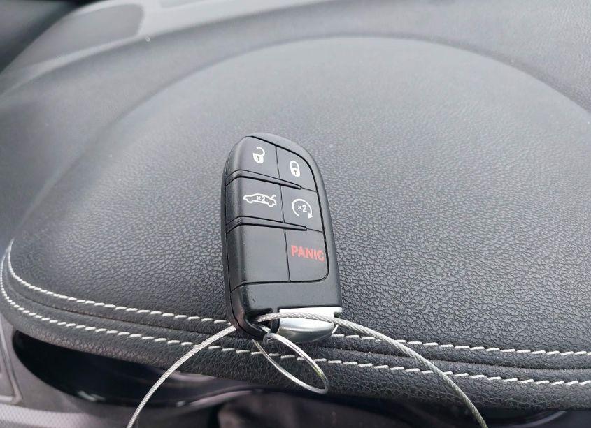 Photo 11 of 2016 Chrysler 300 300S (VIN 2C3CCABG4GH295179)