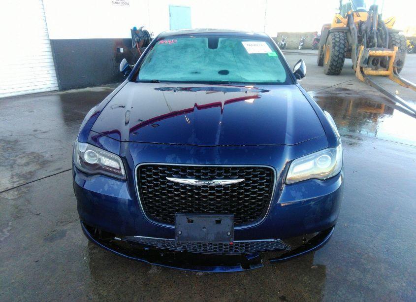 Photo 12 of 2016 Chrysler 300 300S (VIN 2C3CCABG4GH295179)