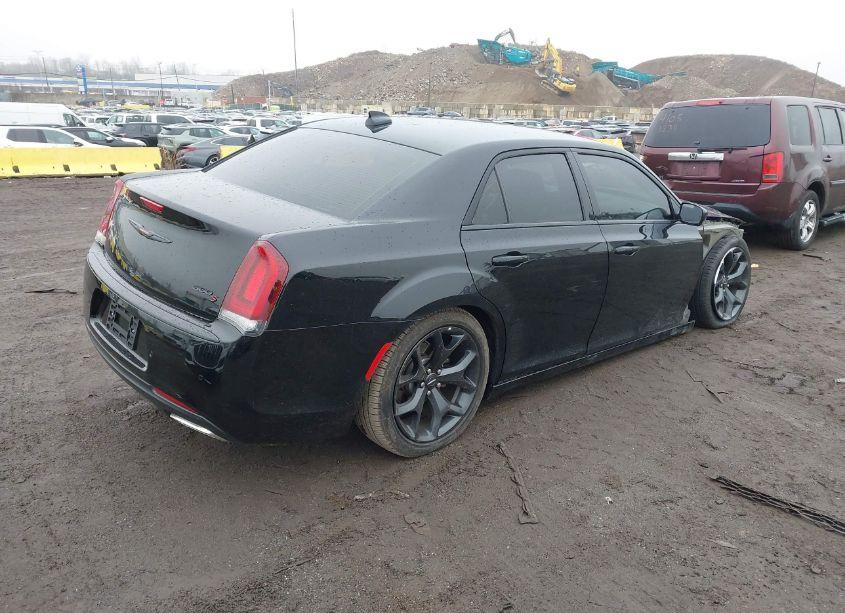 Photo 4 of 2021 Chrysler 300 300S (VIN 2C3CCABG4MH520213)